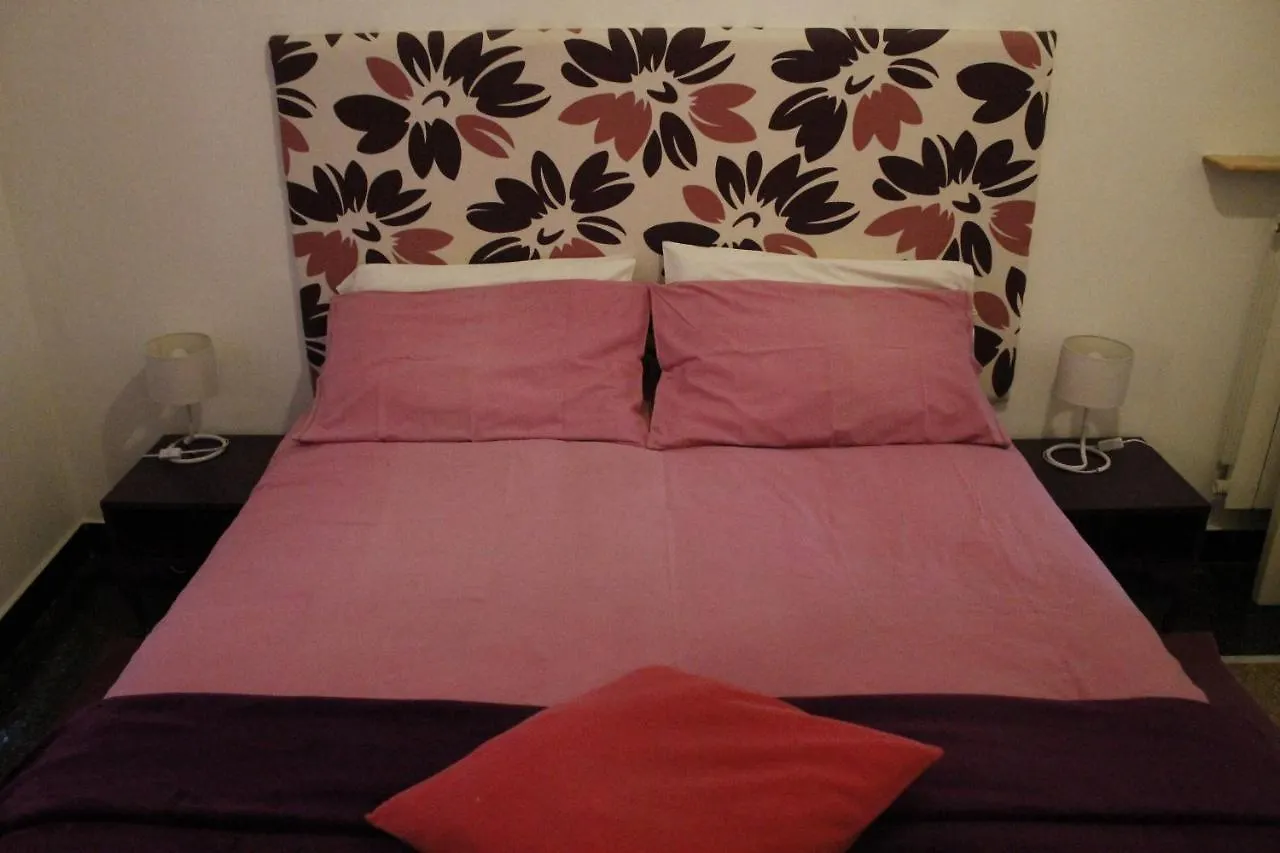 Gasthof Rooms 18A Genua Italien