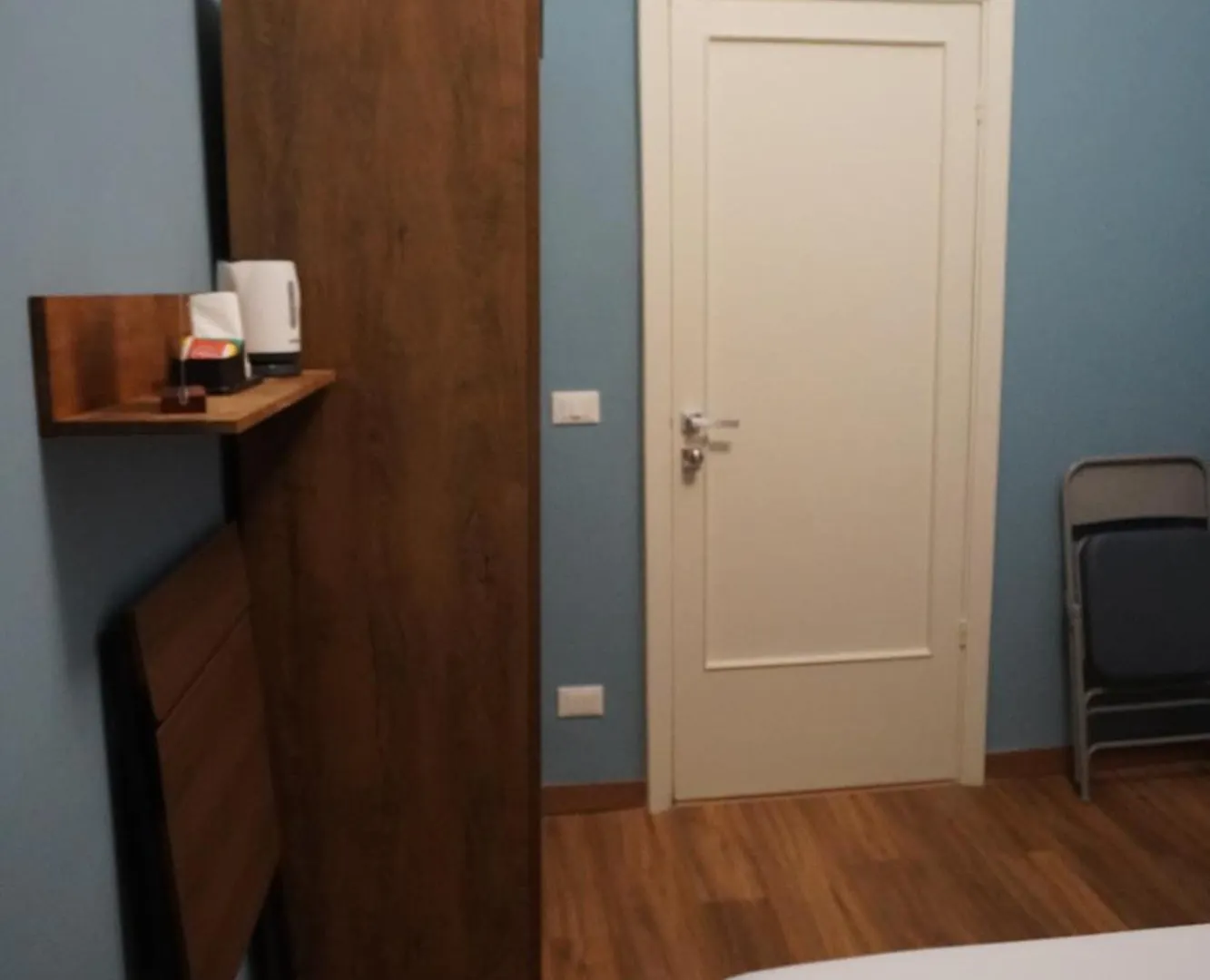 Pensión Rooms 18A Génova